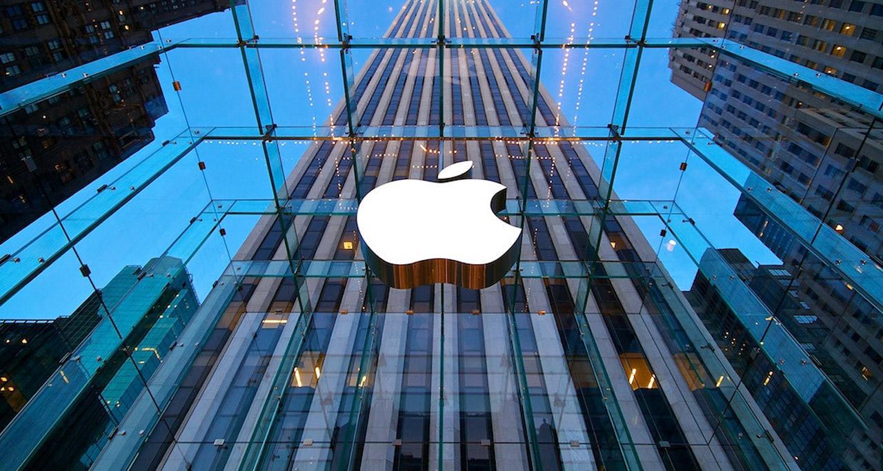 كيف تستثمر في سهم شركة Apple Inc الأمريكي بذكاء