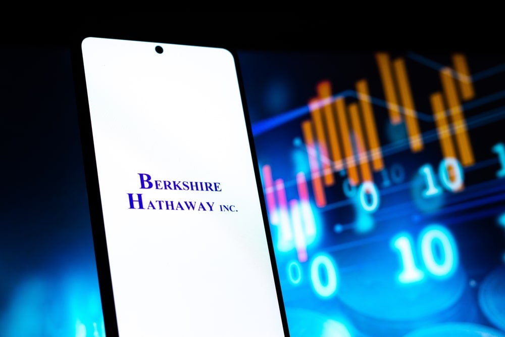 كيفية الاستثمار في سهم شركة Berkshire Hathaway الأمريكي: 8 تقنيات ونصائح