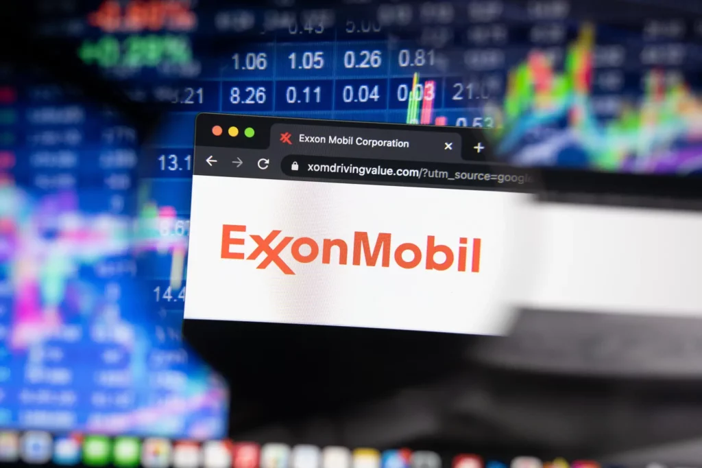 خطوات الاستثمار في سهم شركة Exxon Mobil Corp الأمريكي