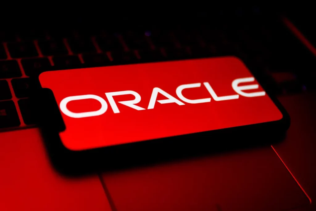 كيف تستثمر في سهم شركة Oracle Corp الأمريكي