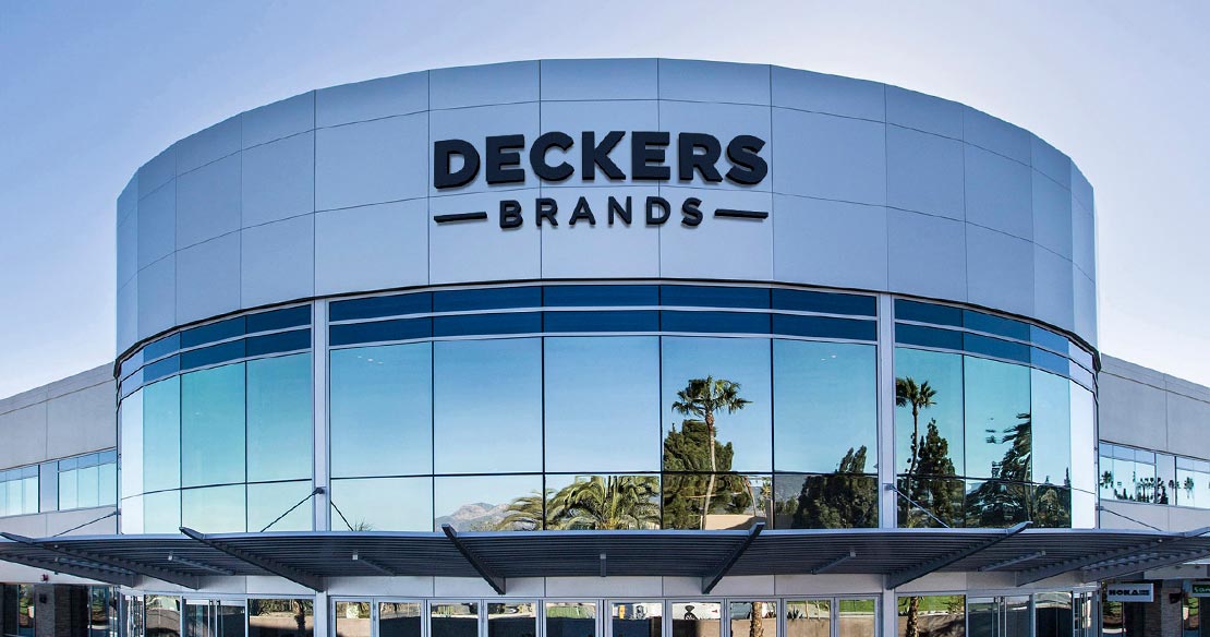 7 خطوات مدروسة لشراء أسهم شركة Deckers Outdoor وتحقيق الأرباح