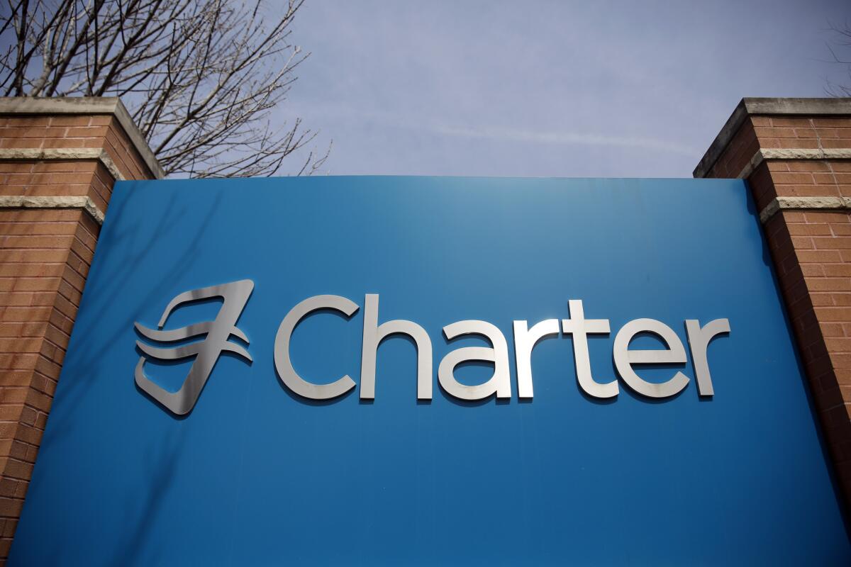 استثمر بذكاء: كيف تشتري أسهم شركة Charter Communications (CHTR)