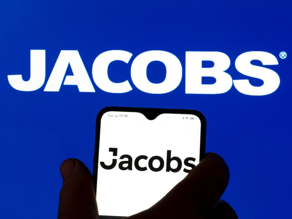 6 خطوات عملية للاستثمار في أسهم شركة Jacobs Solutions Inc (J)