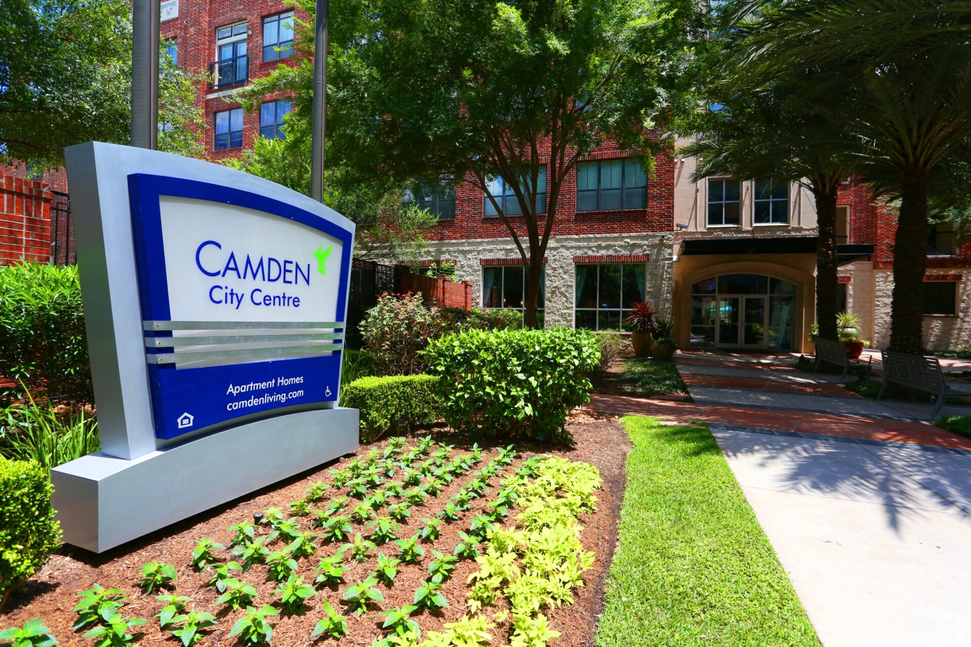 كيف تستثمر في سهم شركة Camden Property Trust