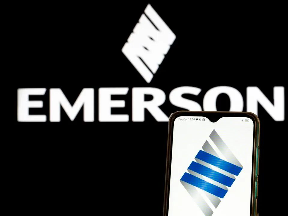 8 خطوات للاستثمار في سهم شركة Emerson Electric الأمريكية بنجاح