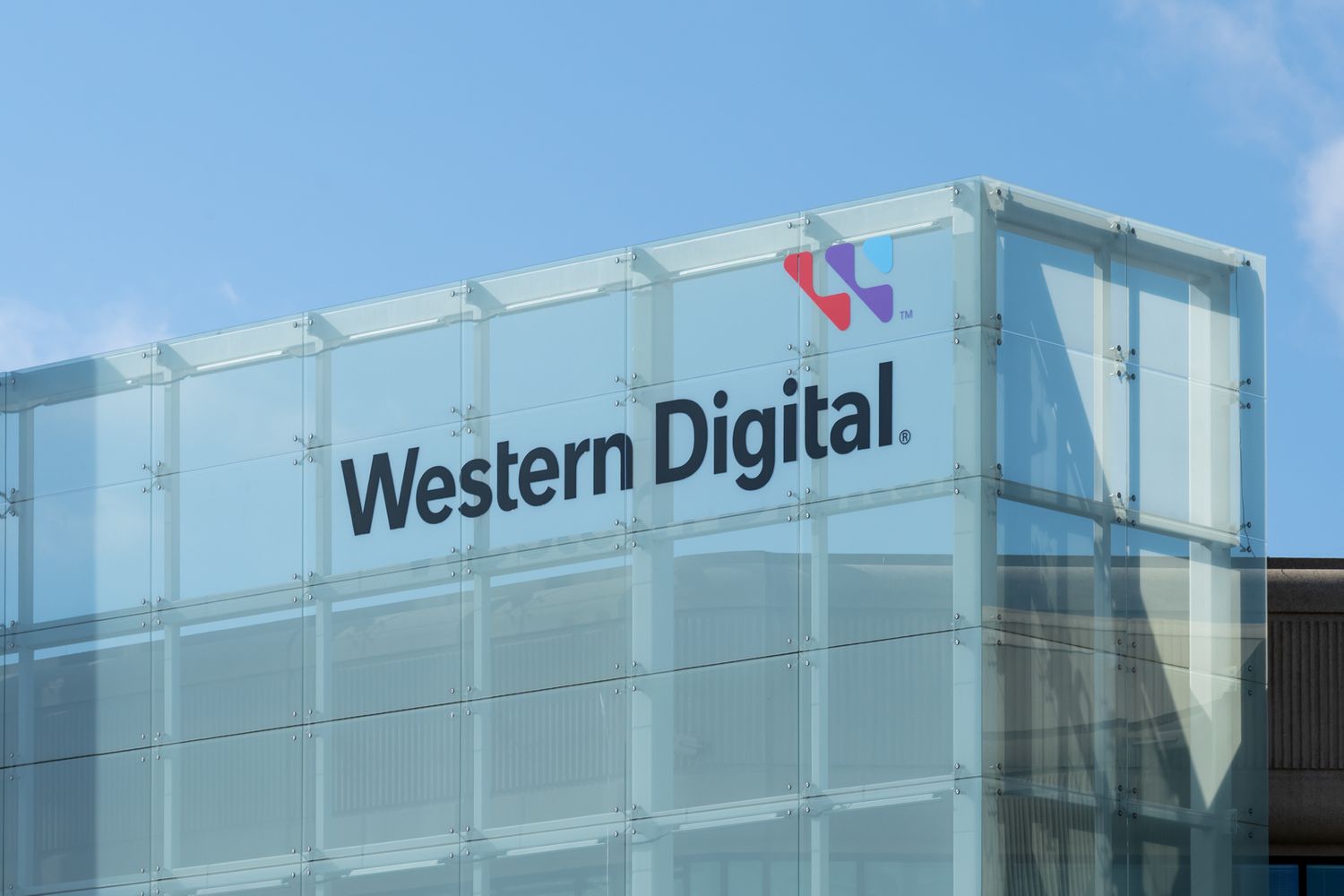 استثمر في أسهم شركة Western Digital بخطوات ناجحة مع FMT