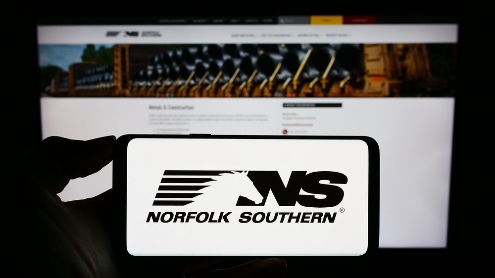 كيف تستثمر في سهم شركة Norfolk Southern الأمريكية؟
