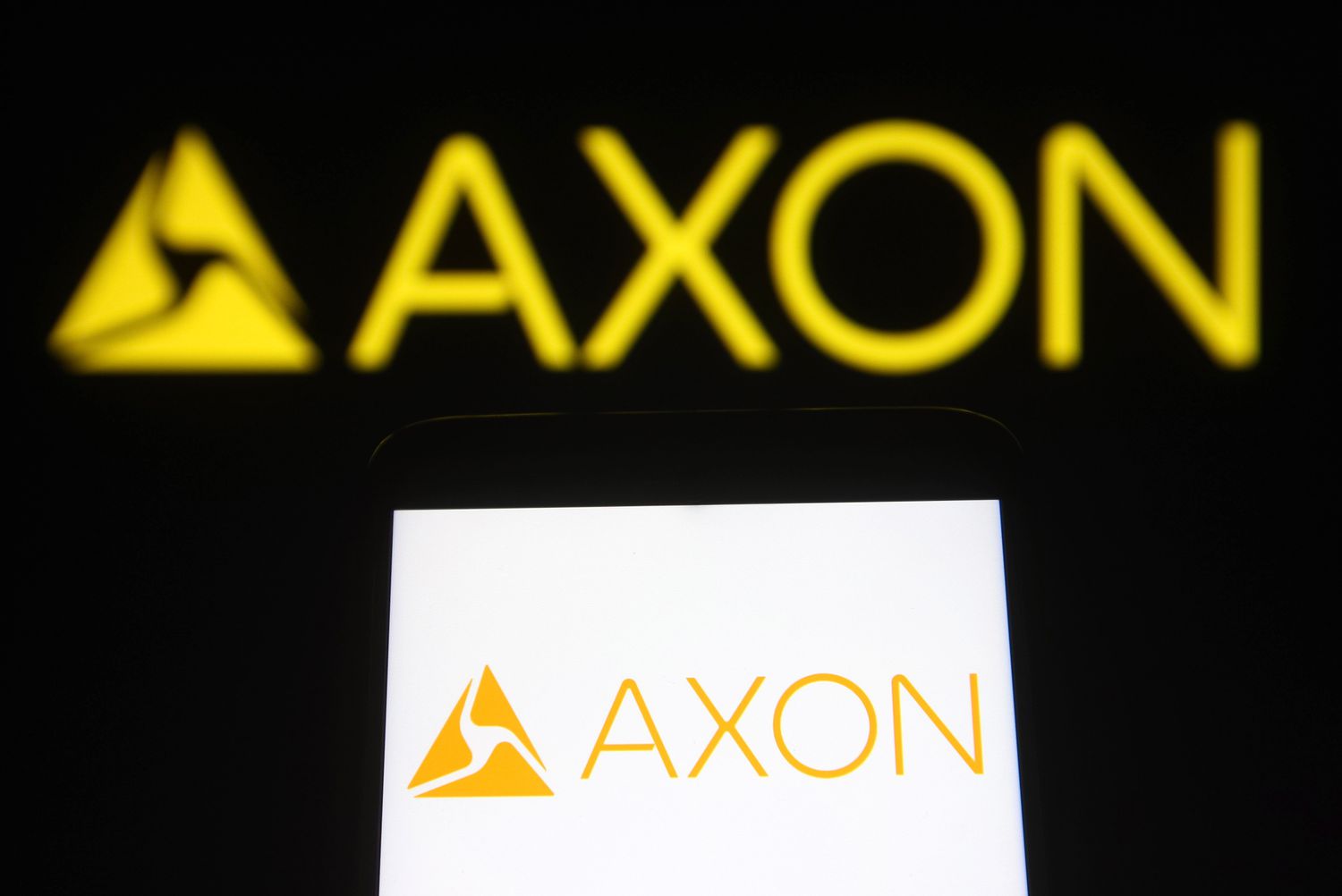 كيفية الاستثمار في سهم شركة Axon: دليل خطوة بخطوة
