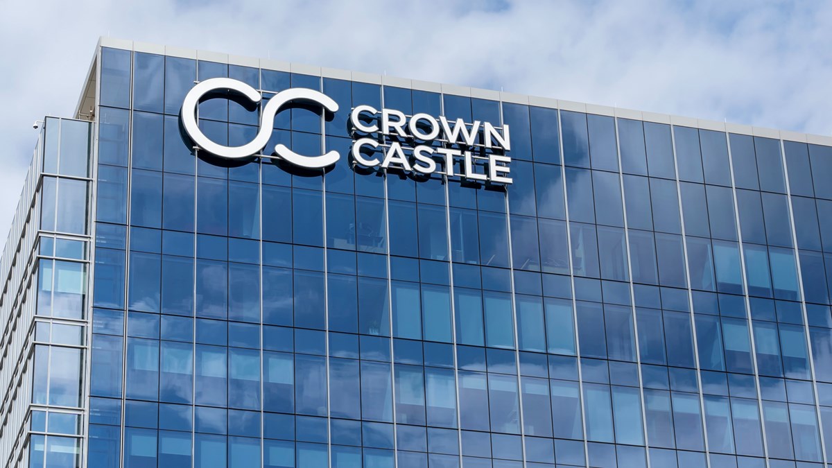 كيف تستثمر في سهم شركة Crown Castle: دليل خطوة بخطوة