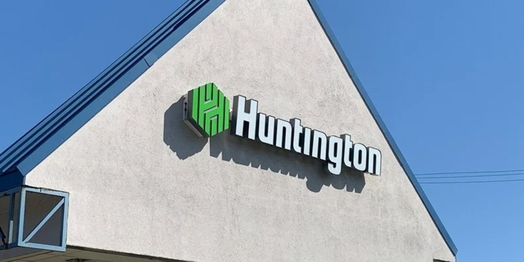 دليلك للاستثمار في سهم شركة Huntington Bancshares بنجاح