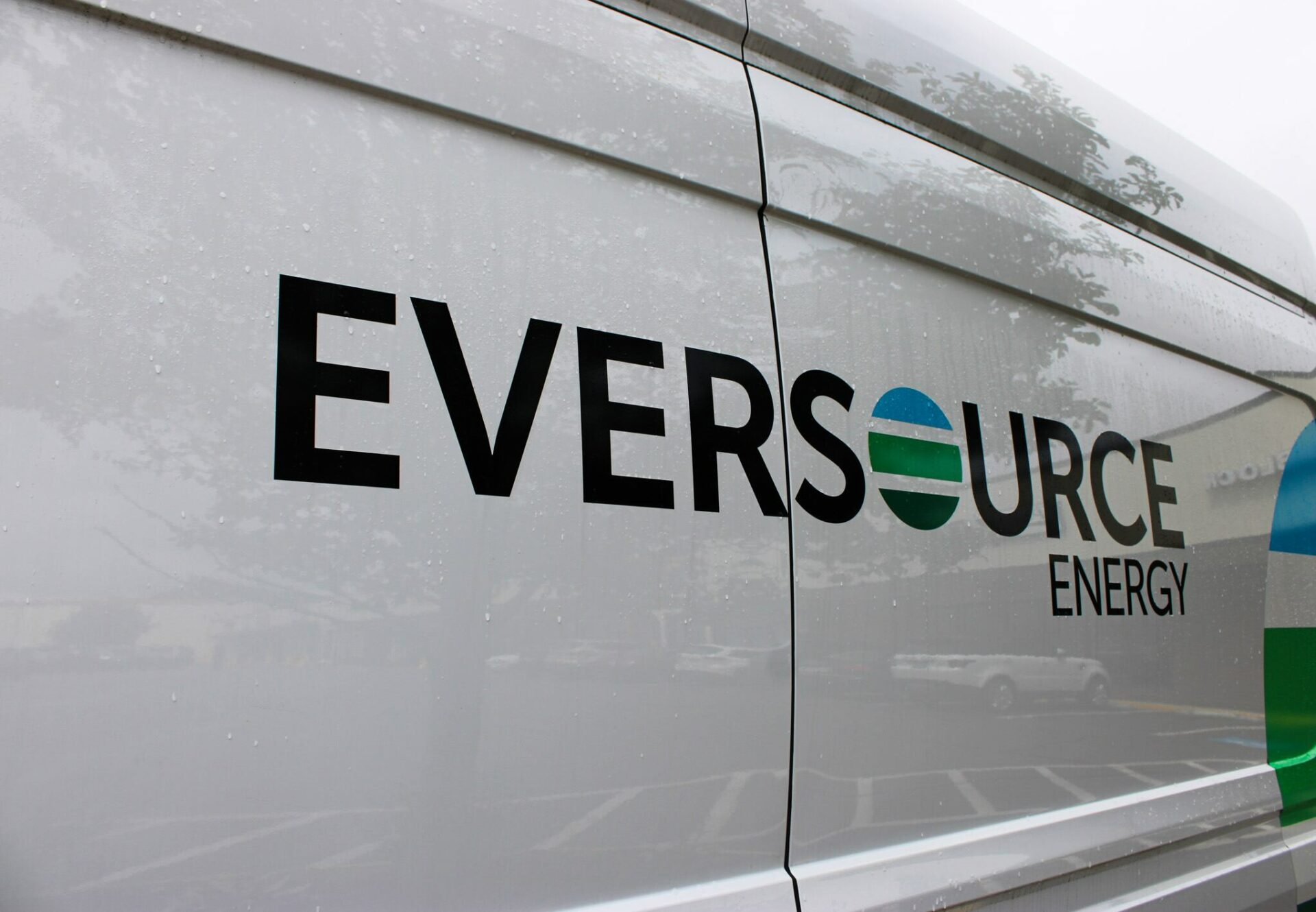 سهم شركة Eversource Energy