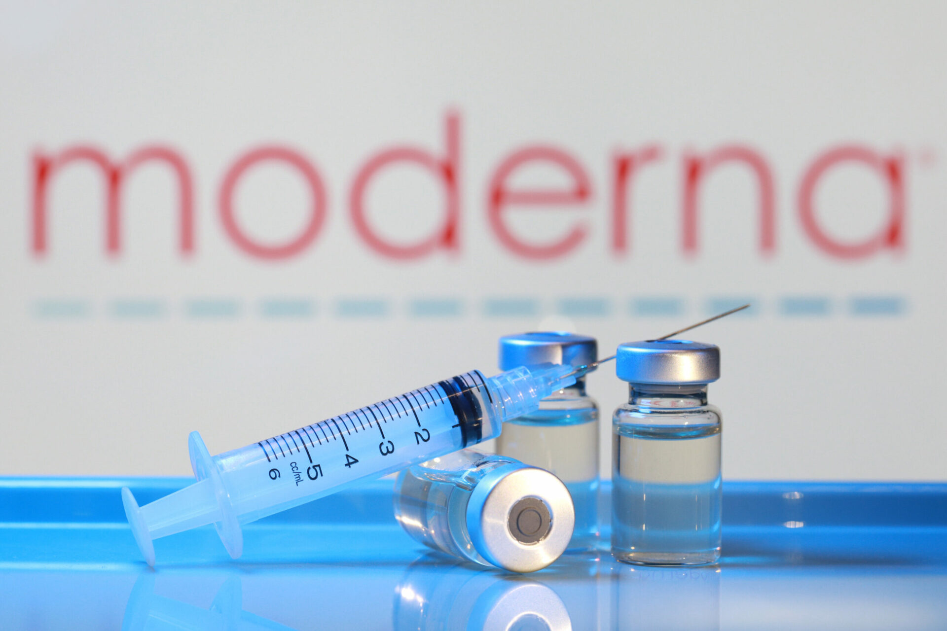 كيفية الاستثمار في سهم شركة Moderna: دليل خطوة بخطوة