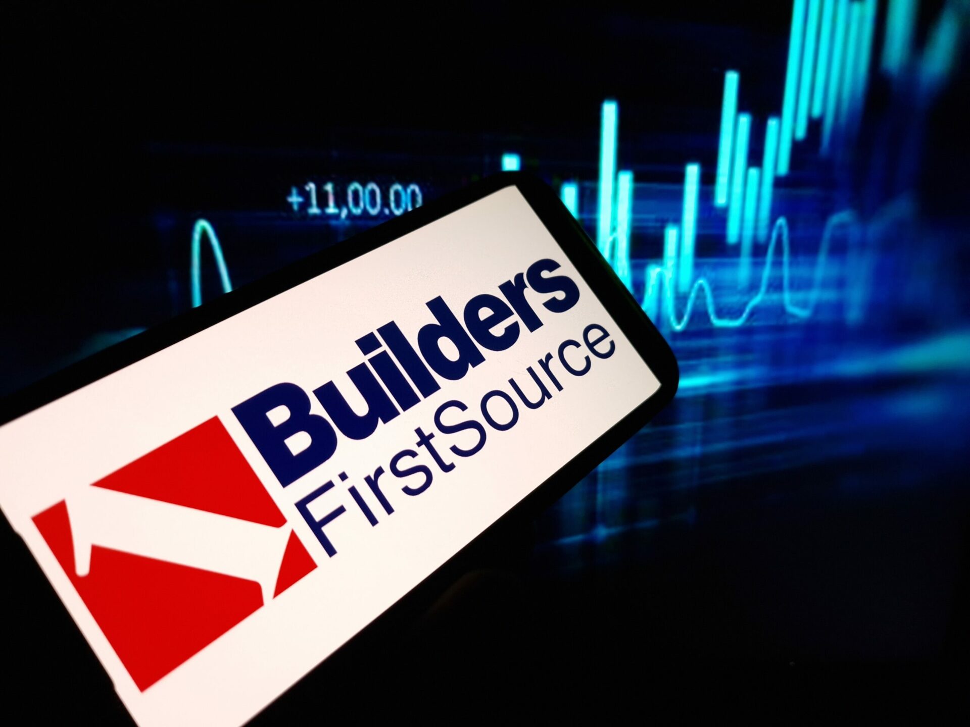 كيف تستثمر في سهم شركة Builders Firstsource: دليل بالخطوات