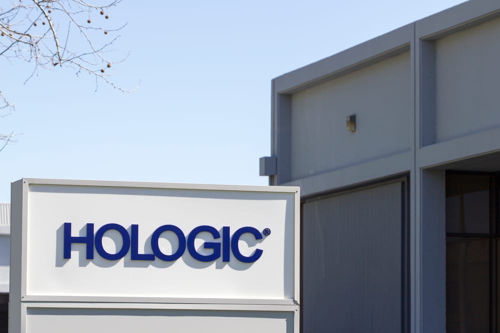 8 خطوات بسيطة للاستثمار في سهم شركة Hologic بنجاح!