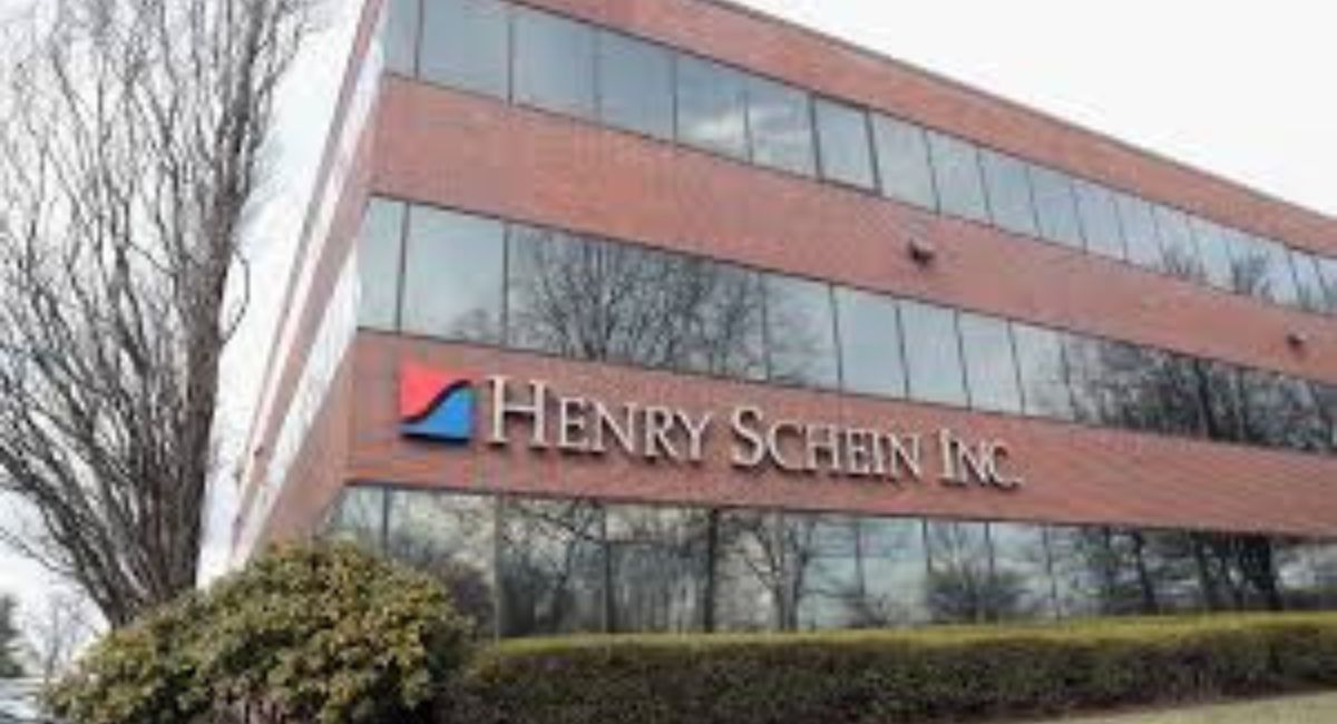 الاستثمار في سهم شركة هنري شاين ( Henry Schein)